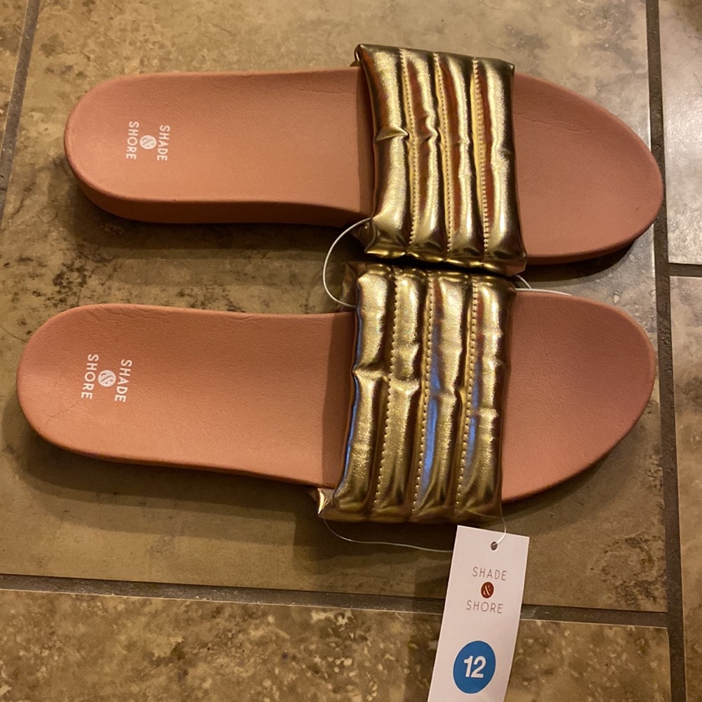 (161) NWT Women’s Gold Slides by Shade & Shore. Size 12 - Picture 3 of 10